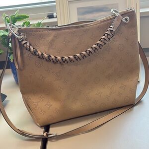 Fashion Inspired Shoulder bag